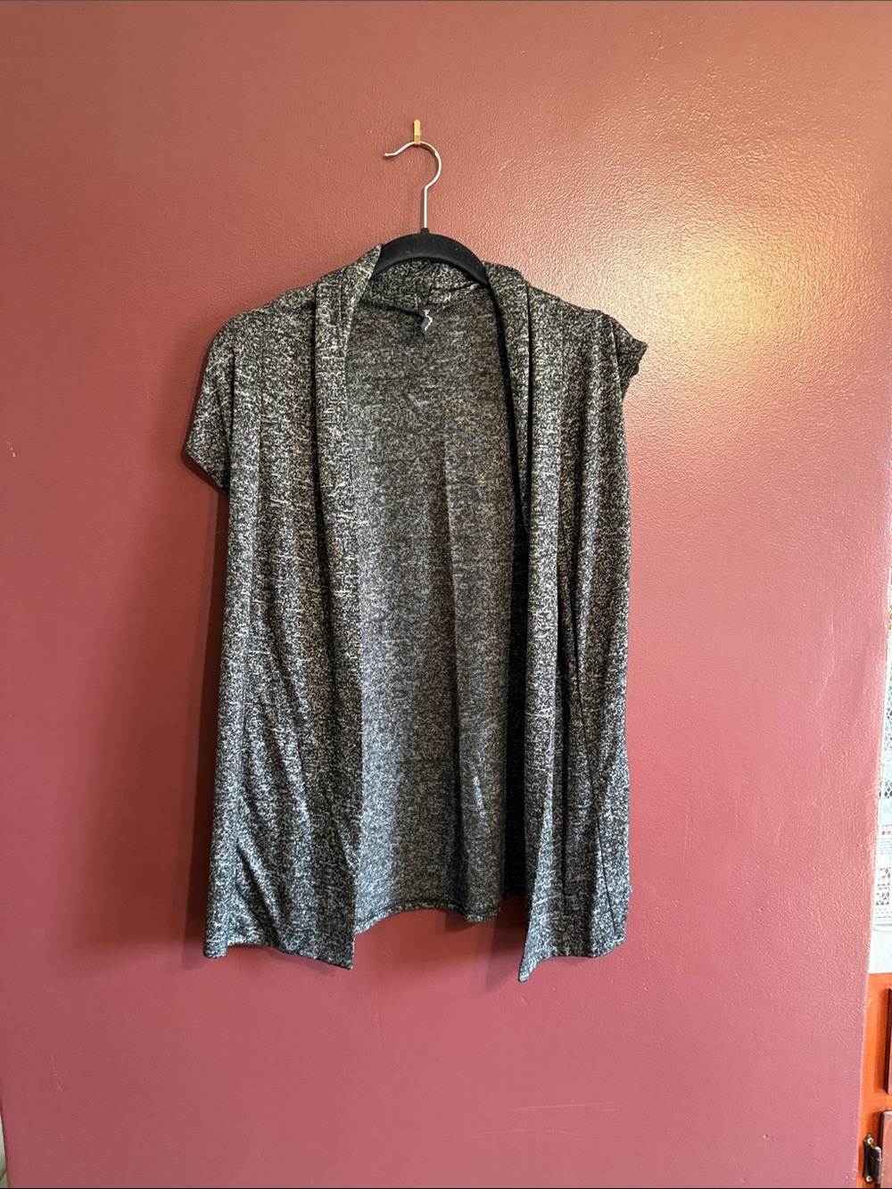 Short-Sleeve Open-Front Cardigan - Charcoal Gray